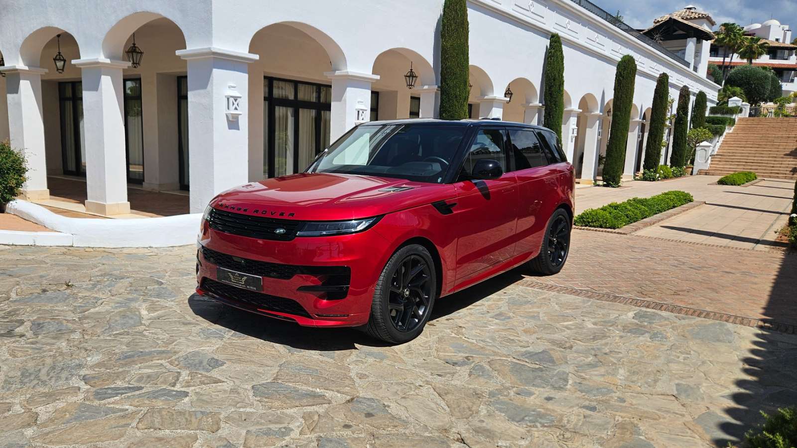 Range Rover Sport P460i Hybrid - Rent this top of the range new shape ...