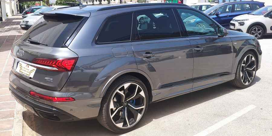 Audi Q7 rent marbella 900-450 1