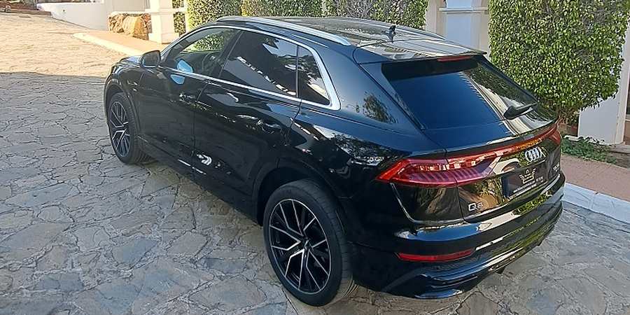 Audi Q8 Rent Marbella 900-450 2