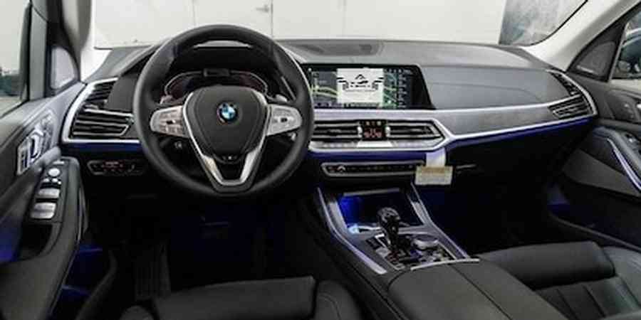 BMW X7 X-DRIVE 40i 7 SEATS 900 - 450 7