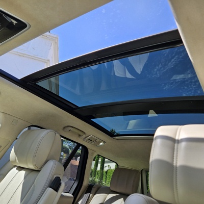 Range Rover Autobiorgraphy Rent Marbella Sunroof