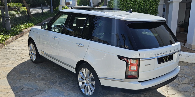 Range Rover Autobiorgraphy Rent Marbella 800 x 400 2