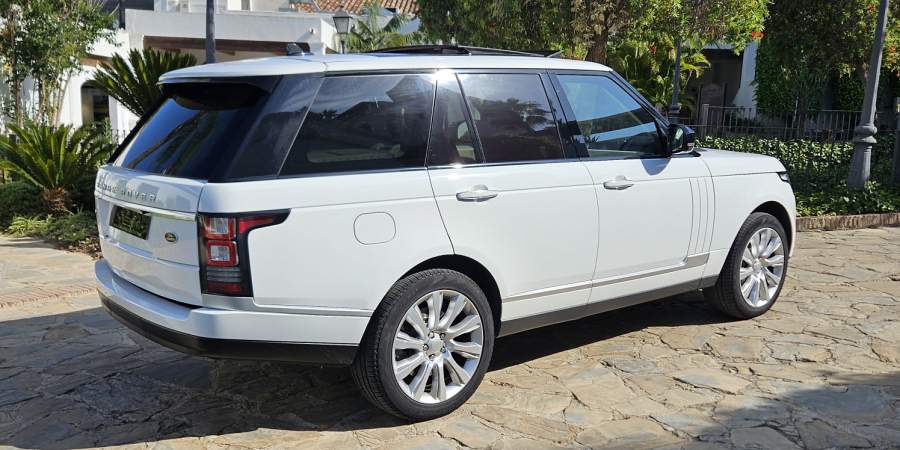 Range Rover Autobiorgraphy Rent Marbella 900 450 3